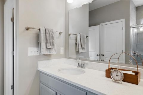 Tiny photo for 5483 Camlin Place E 30 #30, Westerville, OH 43081 (MLS # 225044631)