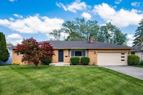 Photo of 792 Ross Road, Columbus, OH 43213 (MLS # 226016941)