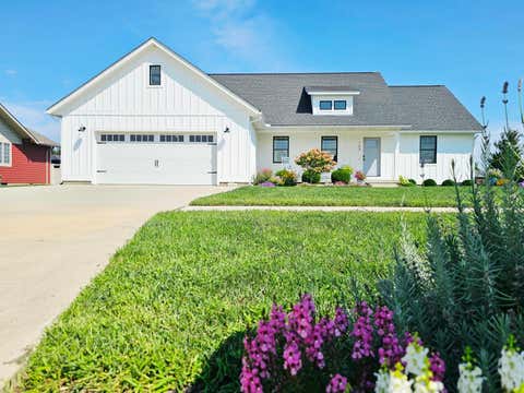 Photo of 160 Halliday Way, Washington Court House, OH 43160 (MLS # 226031983)