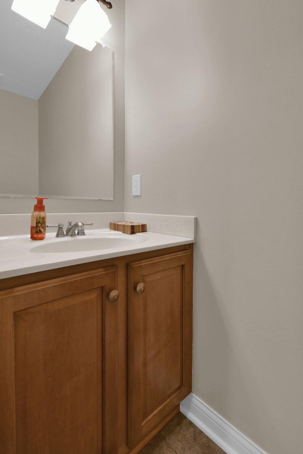 6024 Delcastle Drive, Westerville, Ohio image 20