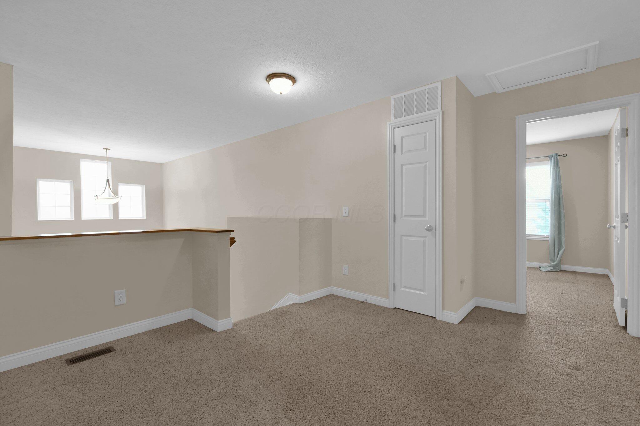 6024 Delcastle Drive, Westerville, Ohio image 27