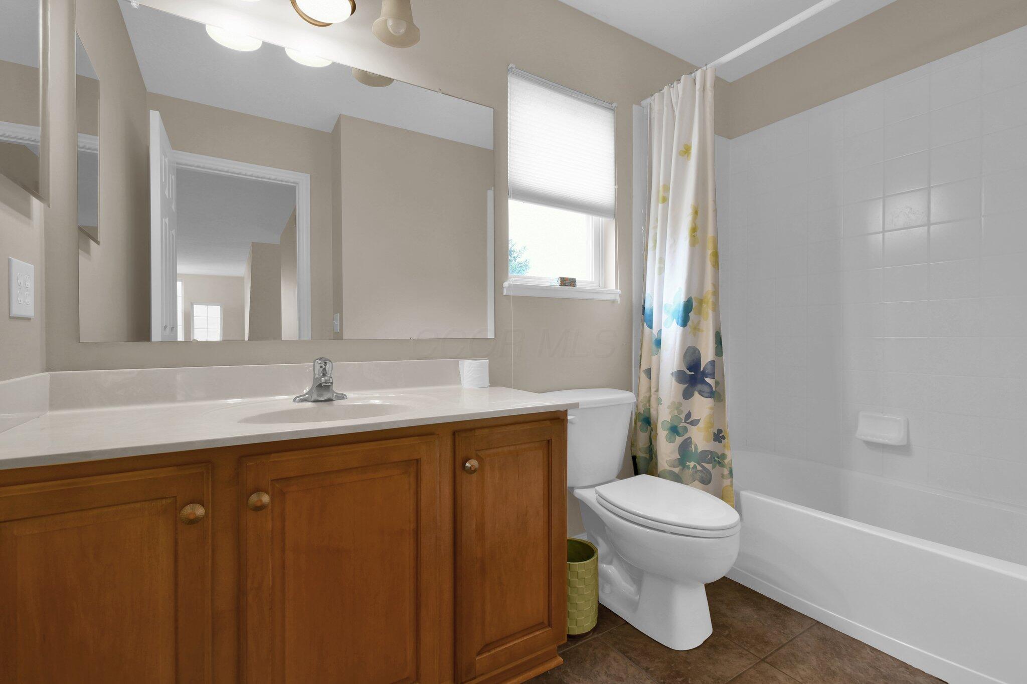 6024 Delcastle Drive, Westerville, Ohio image 31