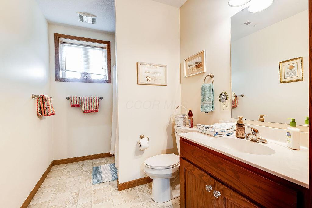 1028 Apple Valley Drive, Howard, Ohio image 50