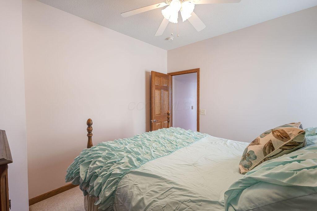 1028 Apple Valley Drive, Howard, Ohio image 36