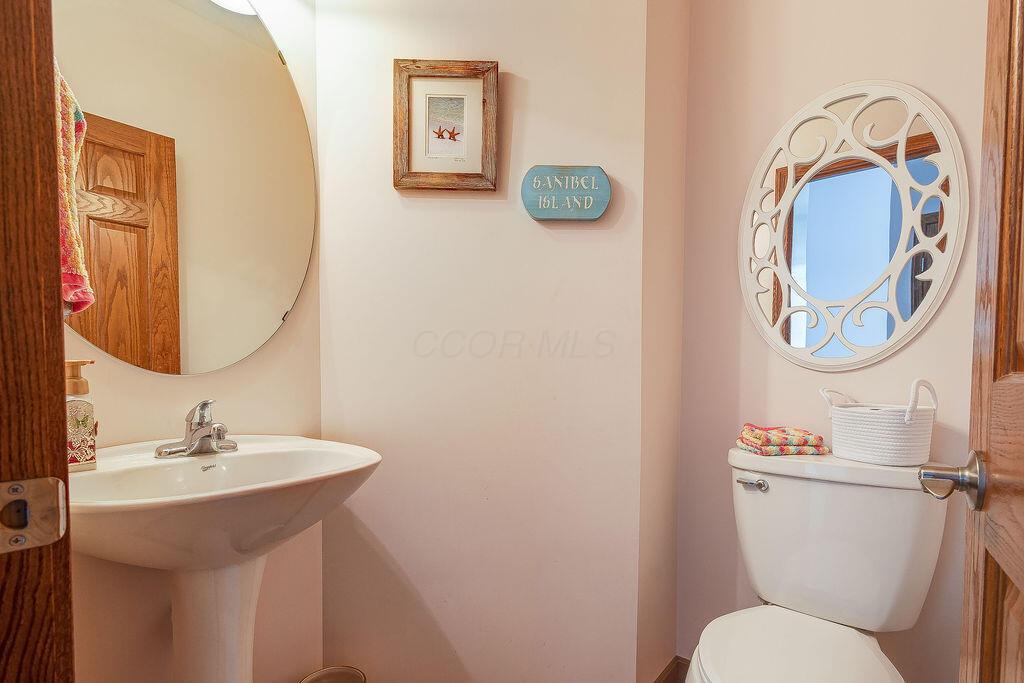 1028 Apple Valley Drive, Howard, Ohio image 34