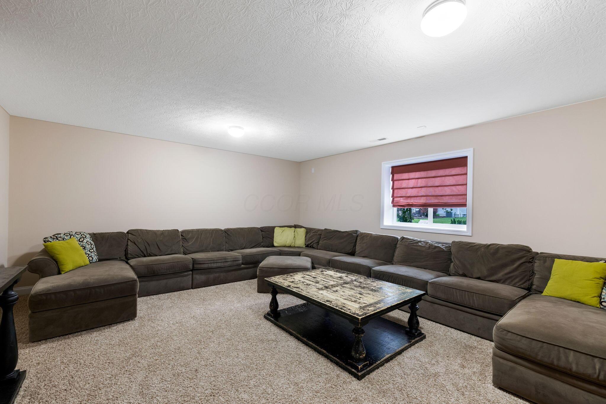 5933 Lakemont Drive, Westerville, Ohio image 46