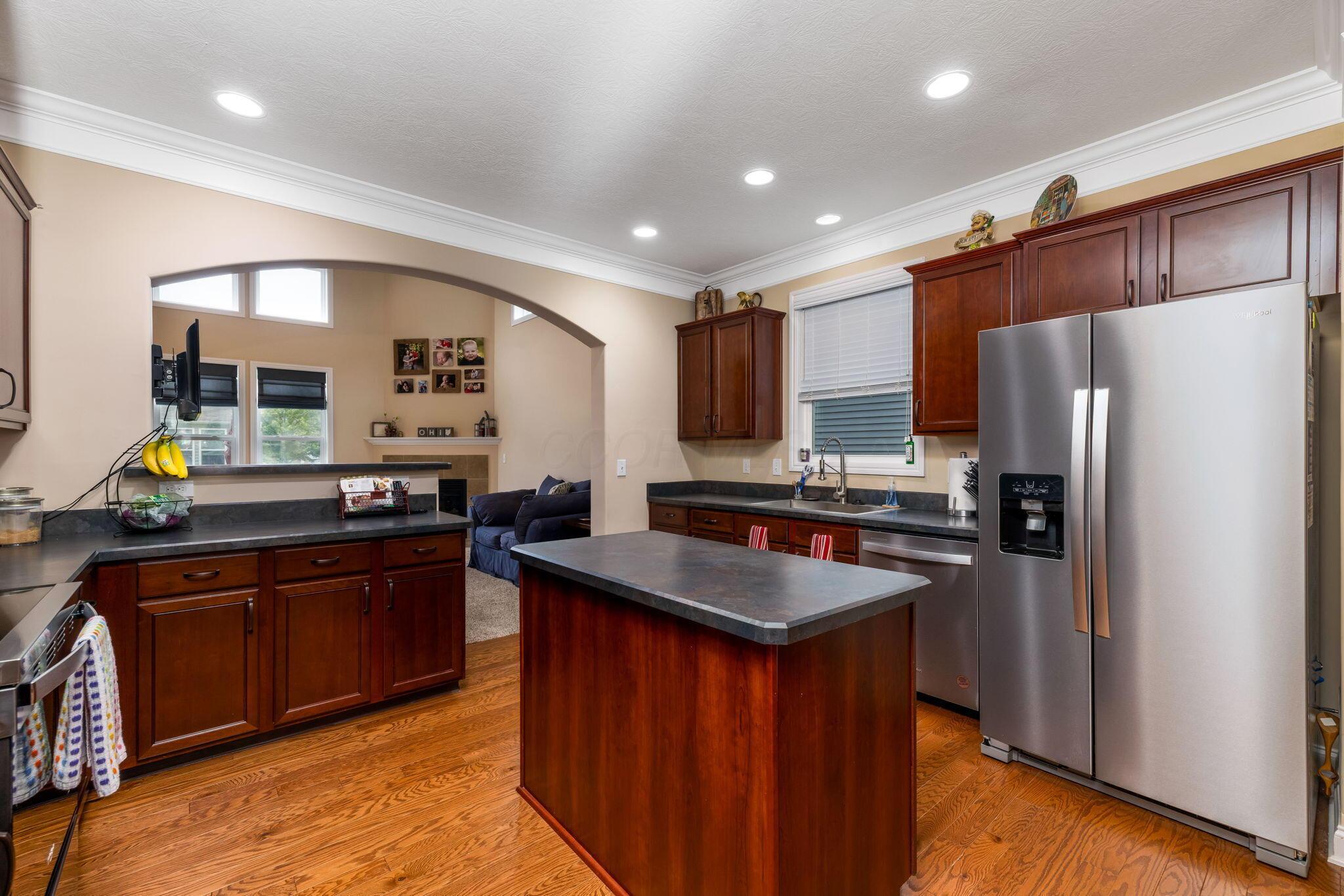 5933 Lakemont Drive, Westerville, Ohio image 17
