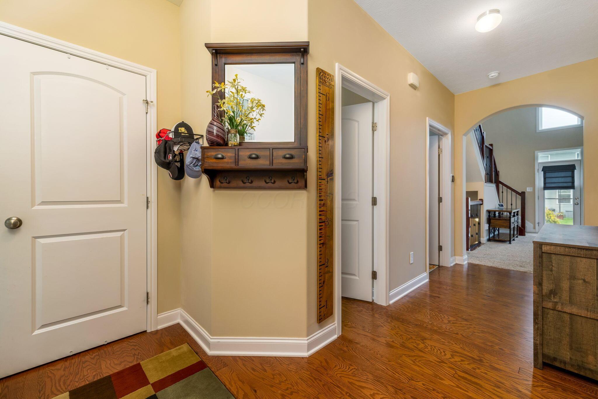 5933 Lakemont Drive, Westerville, Ohio image 12