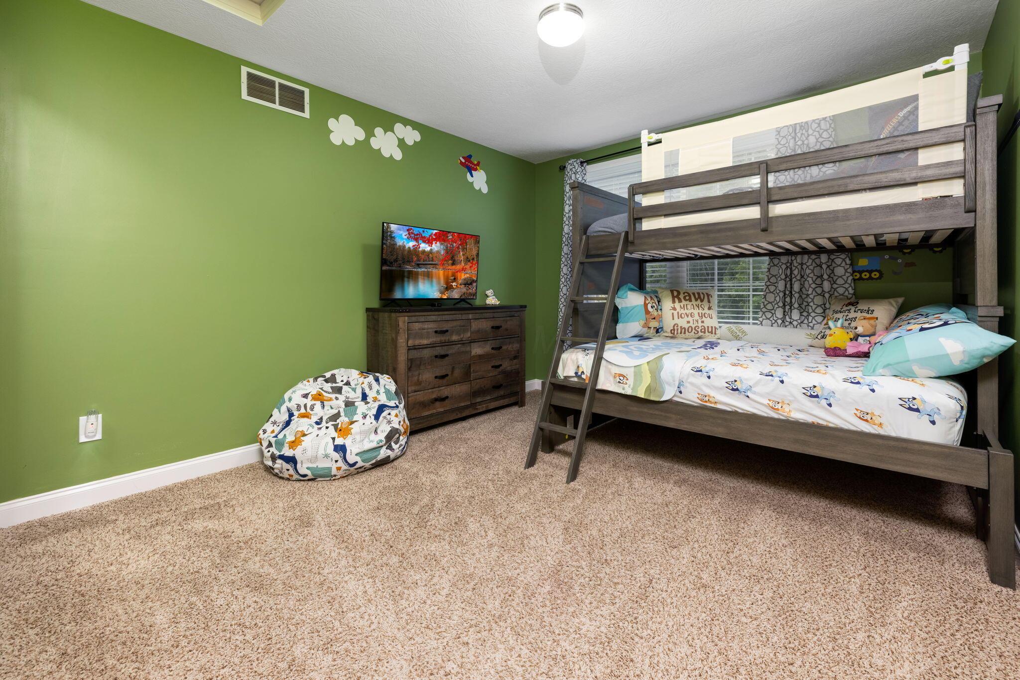 5933 Lakemont Drive, Westerville, Ohio image 36