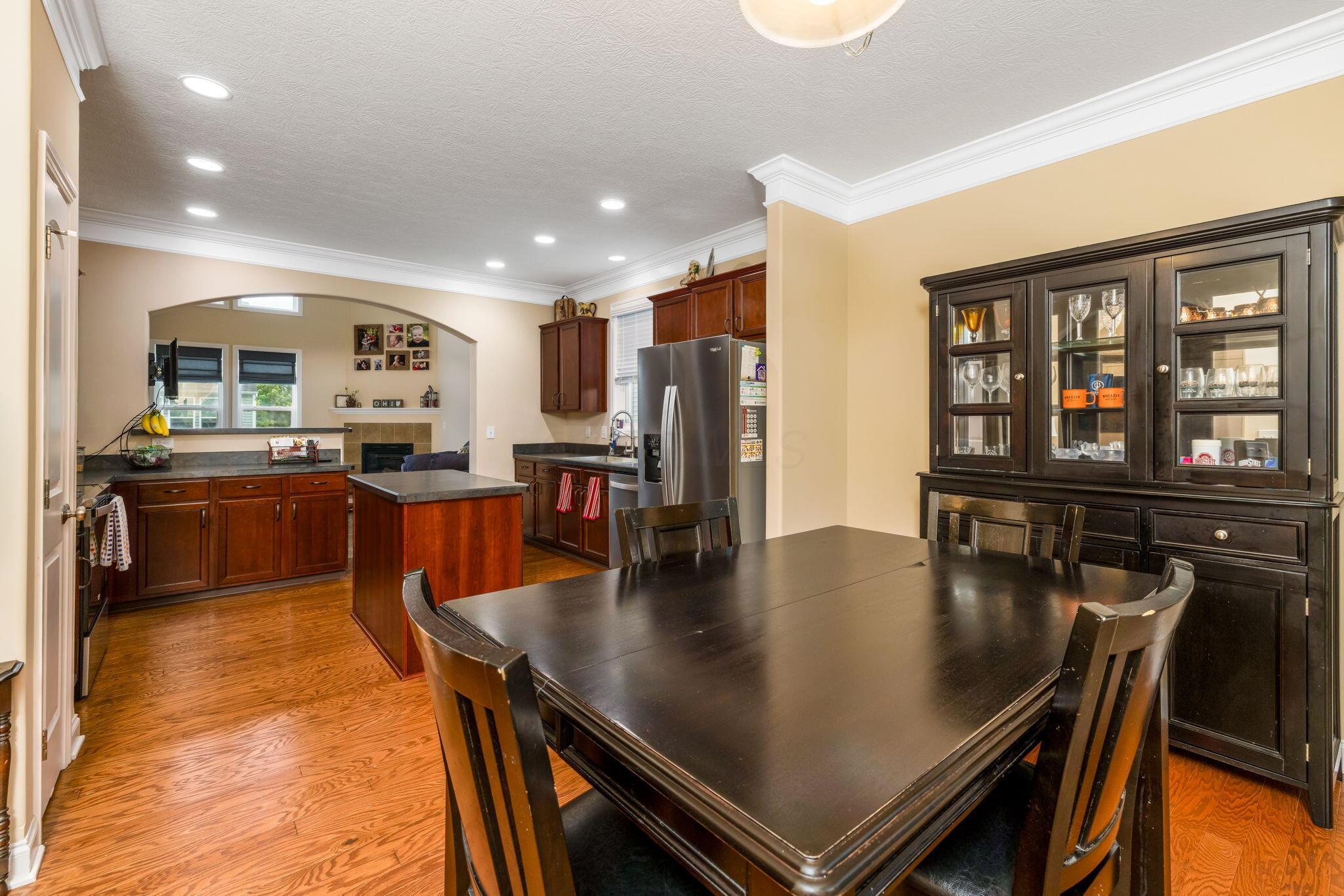 5933 Lakemont Drive, Westerville, Ohio image 14