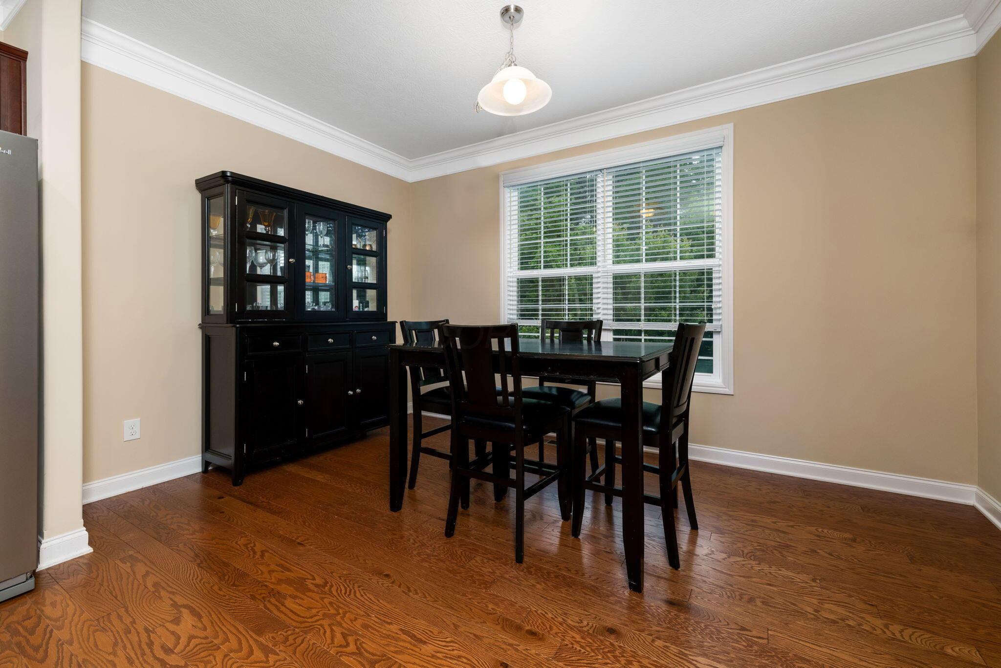 5933 Lakemont Drive, Westerville, Ohio image 13