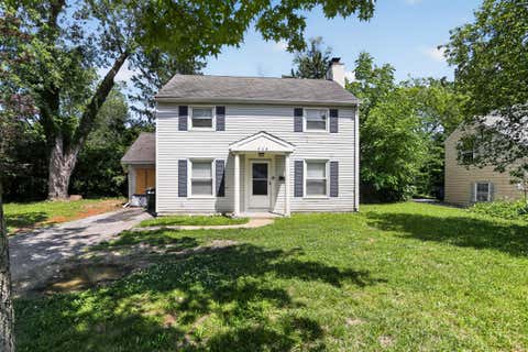 Photo of 208 S James Road, Columbus, OH 43230 (MLS # 226023234)
