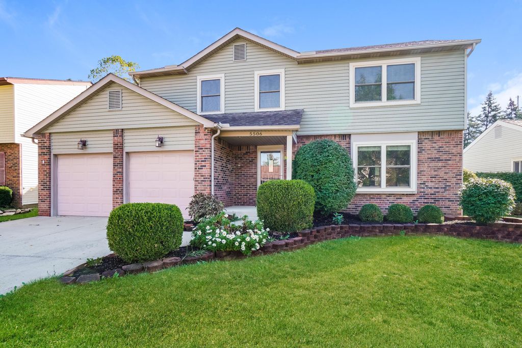 Photo of 5506 Shannon Heights Boulevard, Dublin, OH 43016 (MLS # 226005342)