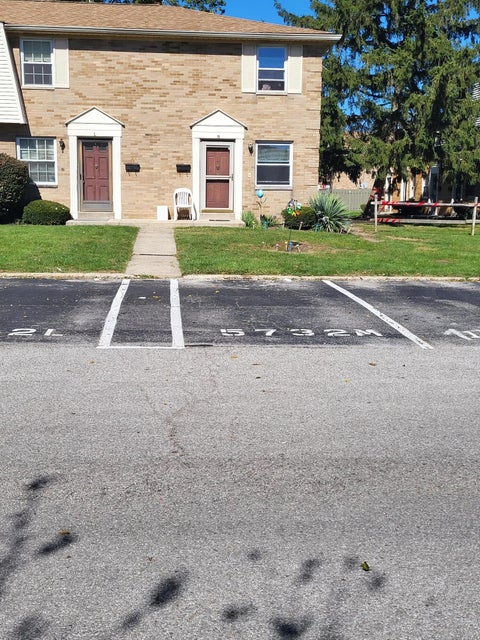 Photo of 5732 Pine Tree Street M #M, Columbus, OH 43229 (MLS # 226037767)