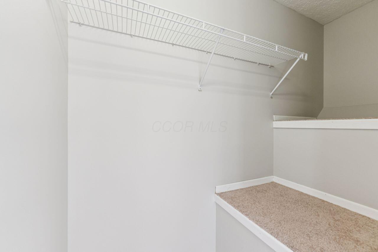 Dublin, Ohio 43017, United States, 3 Bedrooms Bedrooms, ,3 BathroomsBathrooms,Residential,Active,192760