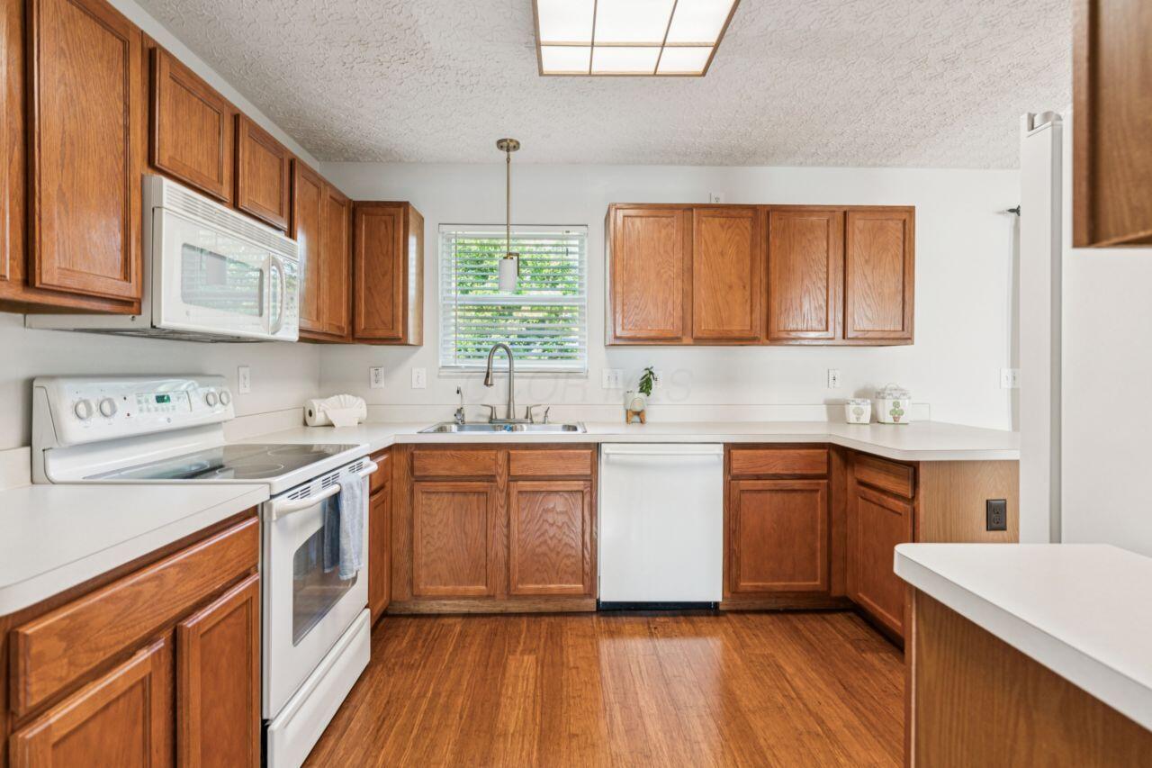 Dublin, Ohio 43017, United States, 3 Bedrooms Bedrooms, ,3 BathroomsBathrooms,Residential,Active,192760