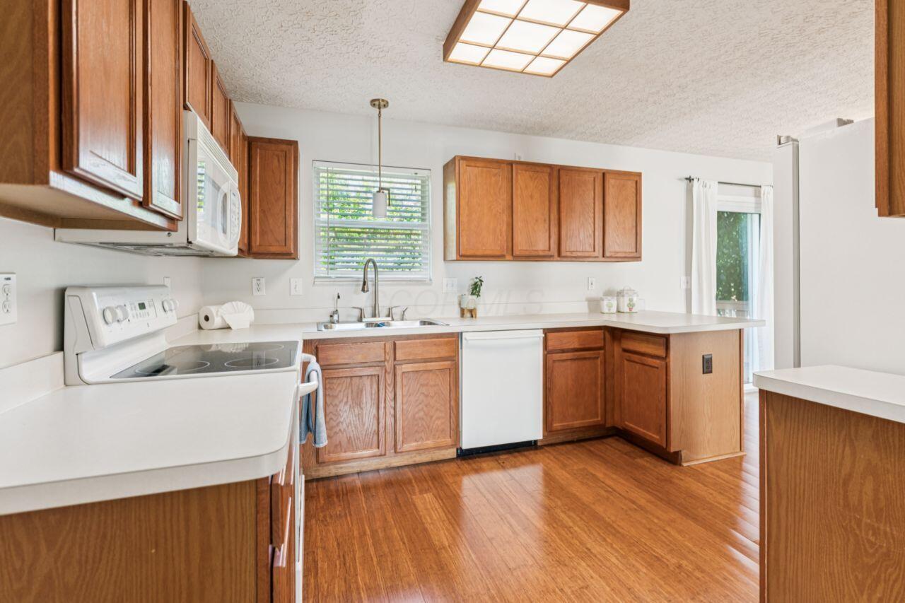 Dublin, Ohio 43017, United States, 3 Bedrooms Bedrooms, ,3 BathroomsBathrooms,Residential,Active,192760