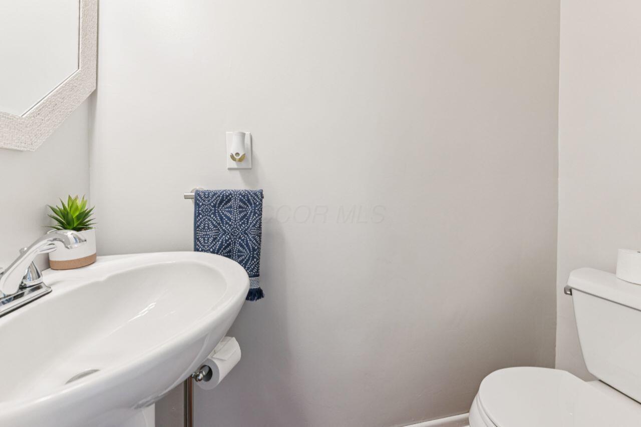 Dublin, Ohio 43017, United States, 3 Bedrooms Bedrooms, ,3 BathroomsBathrooms,Residential,Active,192760