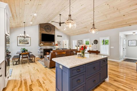 Tiny photo for 972 Sauk Lane, Sugar Grove, OH 43155 (MLS # 226003150)