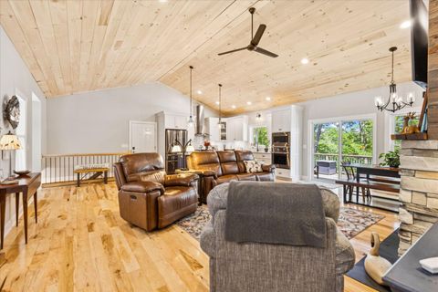 Tiny photo for 972 Sauk Lane, Sugar Grove, OH 43155 (MLS # 226003150)