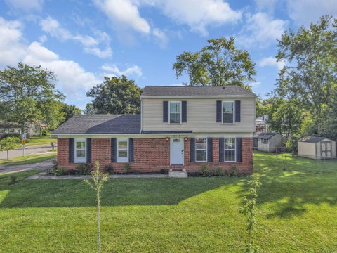 Photo of 8543 Blue Lake Avenue, Galloway, OH 43119 (MLS # 226034896)