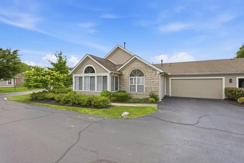Photo of 731 Windward Lane 9 #9, Columbus, OH 43230 (MLS # 226027876)