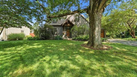 Photo of 1756 Elmwood Avenue, Columbus, OH 43212 (MLS # 226028680)