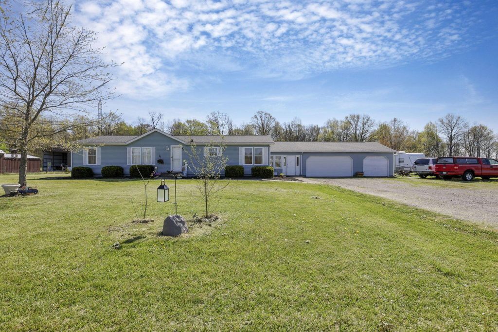 Photo of 1185 Township Road 221, Marengo, OH 43334 (MLS # 226013572)