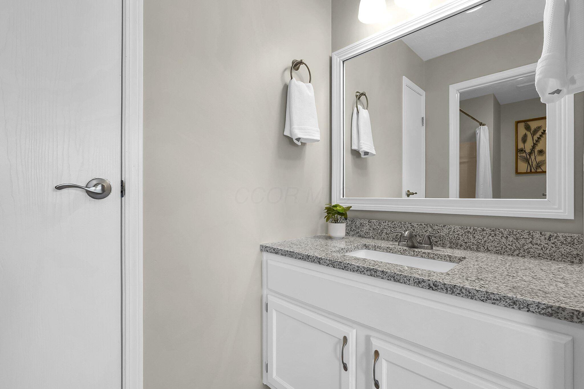 1283 Somerset Way, Pickerington, Ohio image 22