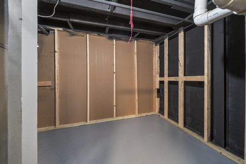 Tiny photo for 2555 Howey Road, Columbus, OH 43211 (MLS # 226014084)