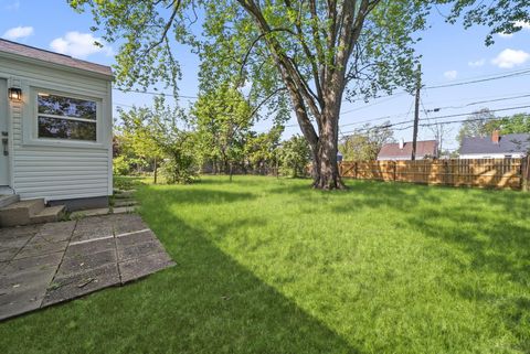 Tiny photo for 2555 Howey Road, Columbus, OH 43211 (MLS # 226014084)
