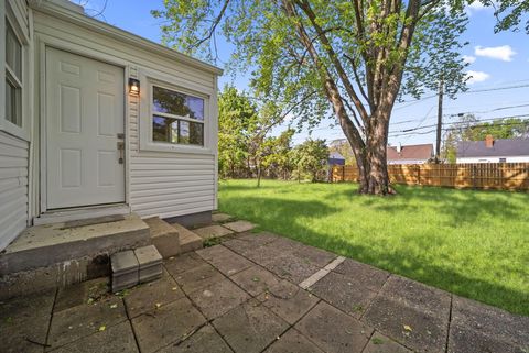 Tiny photo for 2555 Howey Road, Columbus, OH 43211 (MLS # 226014084)