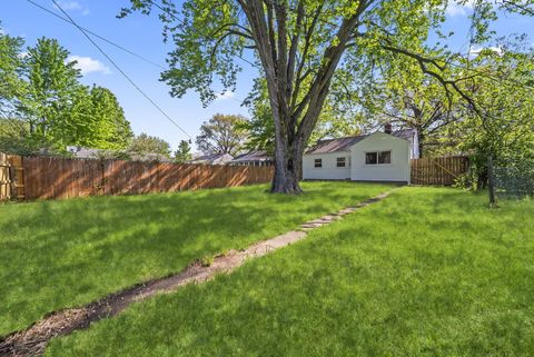 Tiny photo for 2555 Howey Road, Columbus, OH 43211 (MLS # 226014084)