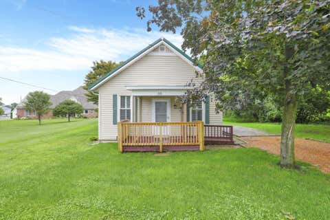 Photo of 60 N Main Street, Thornville, OH 43076 (MLS # 226031590)