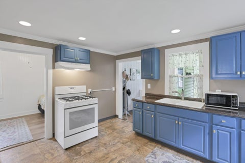 Tiny photo for 60 N Main Street, Thornville, OH 43076 (MLS # 226031590)