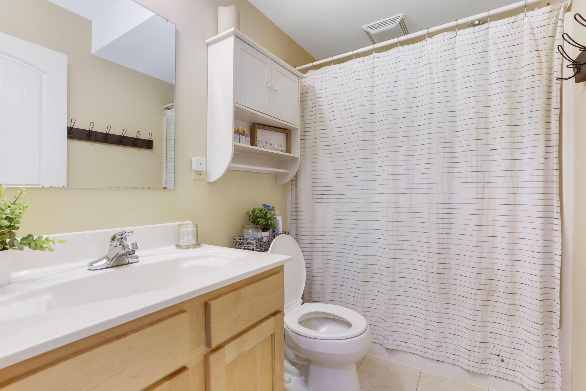 555 Ross Road, Lancaster, Ohio image 24