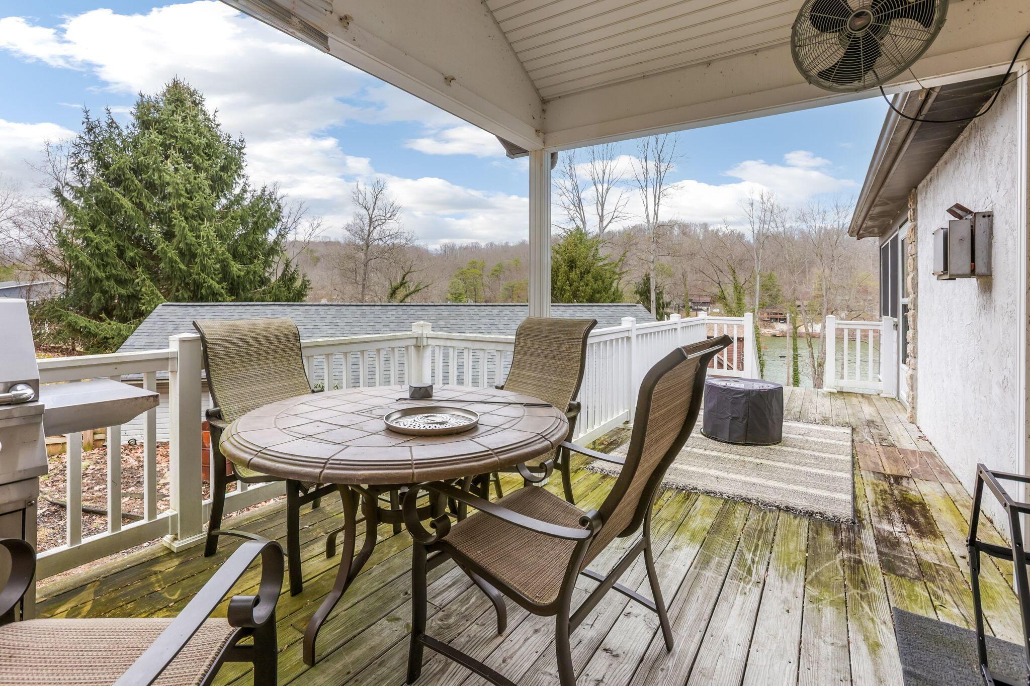 555 Ross Road, Lancaster, Ohio image 36