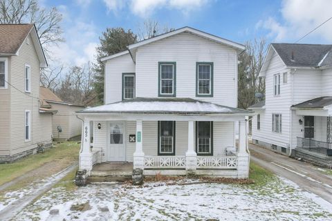 Photo of 665 E Main Street, Newark, OH 43055 (MLS # 226000070)