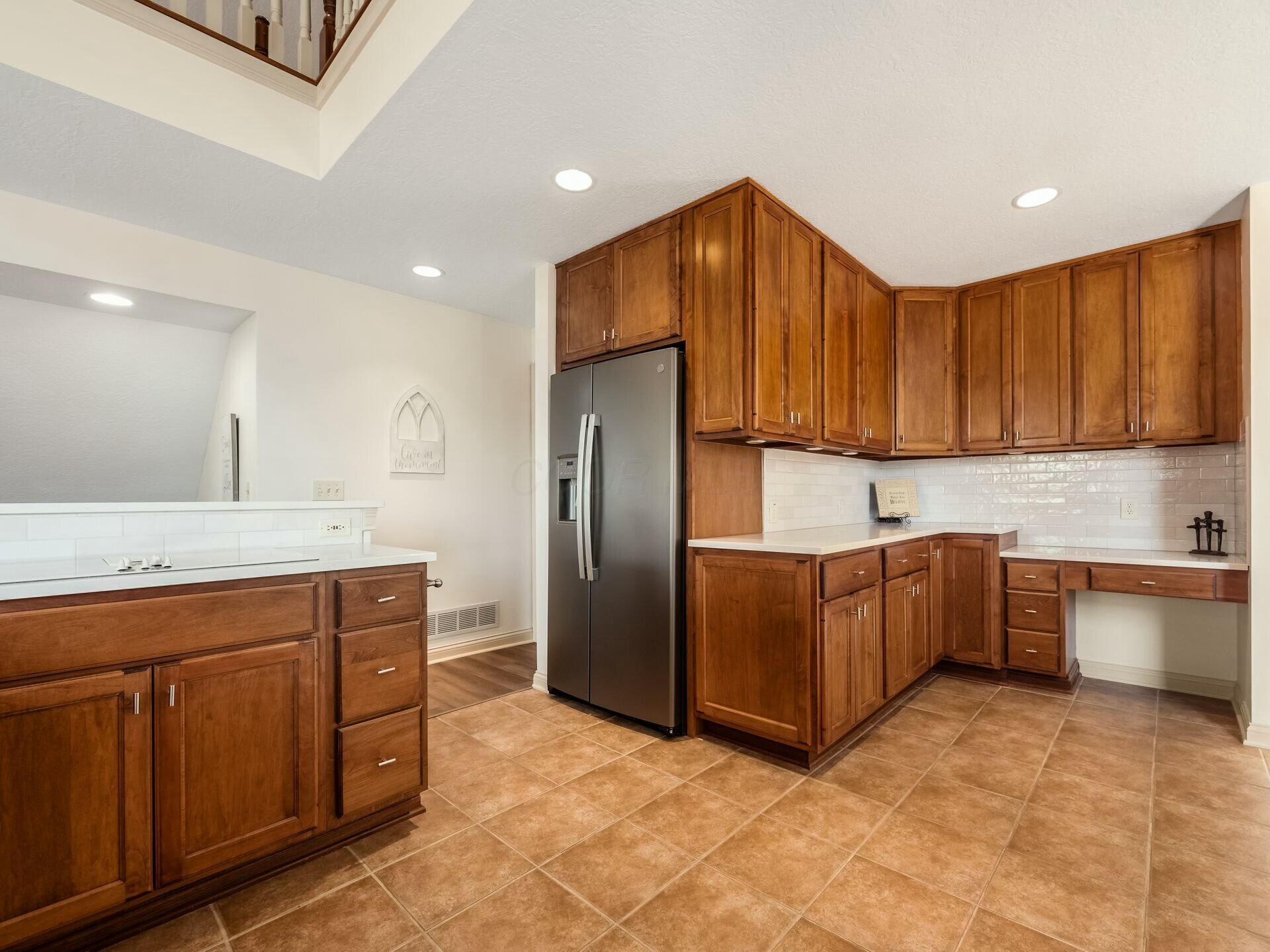 5937 Roundstone Place #7A, Dublin, Ohio image 11
