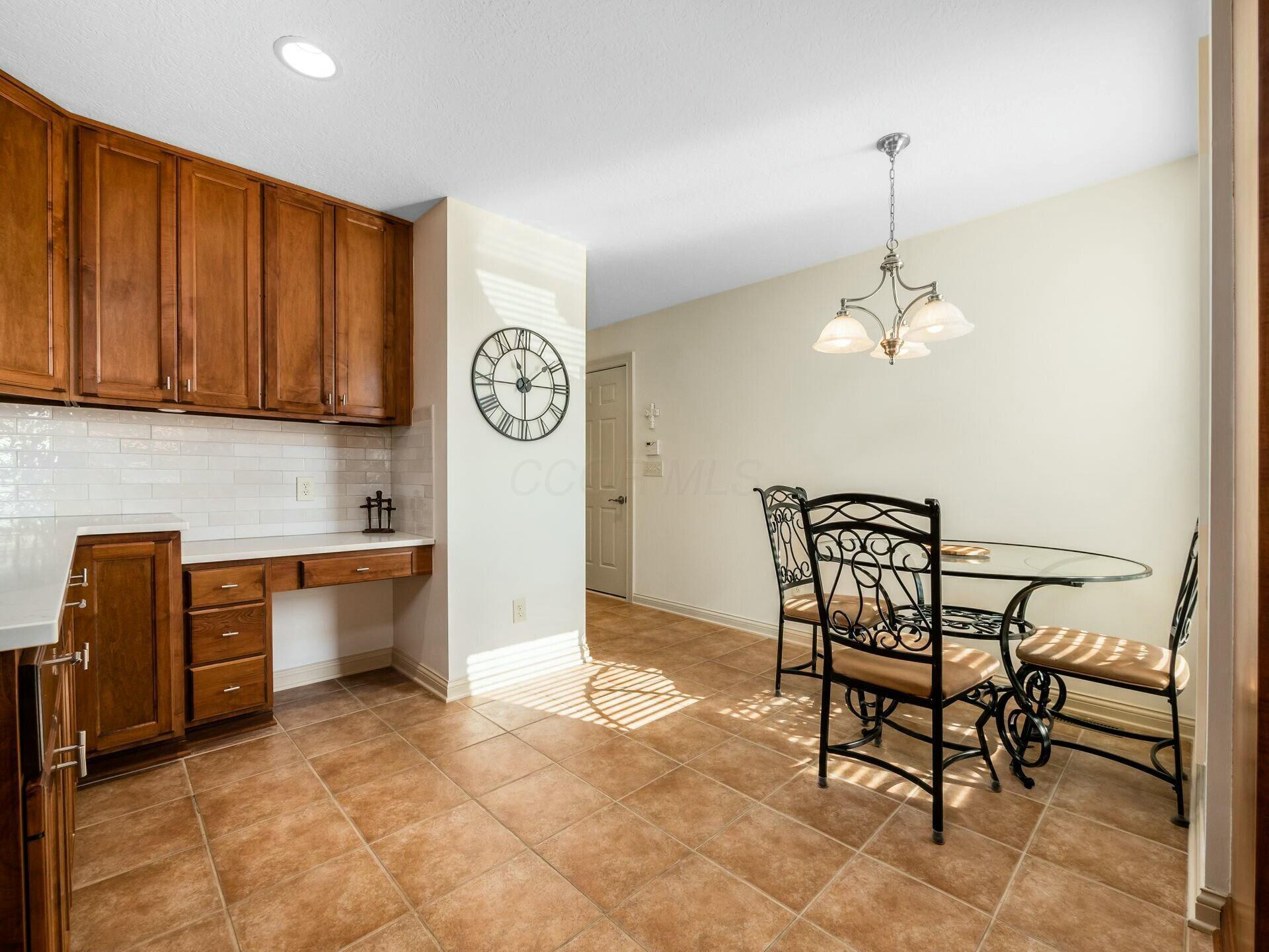 5937 Roundstone Place #7A, Dublin, Ohio image 13