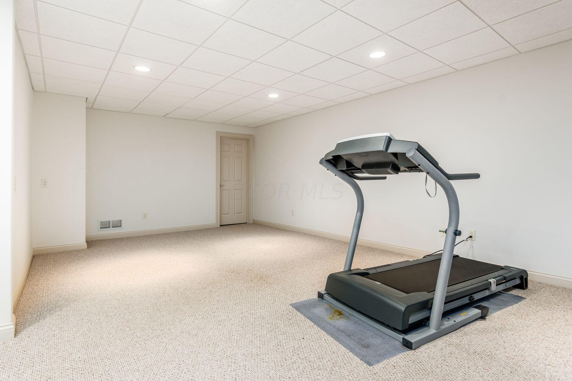 5937 Roundstone Place #7A, Dublin, Ohio image 26