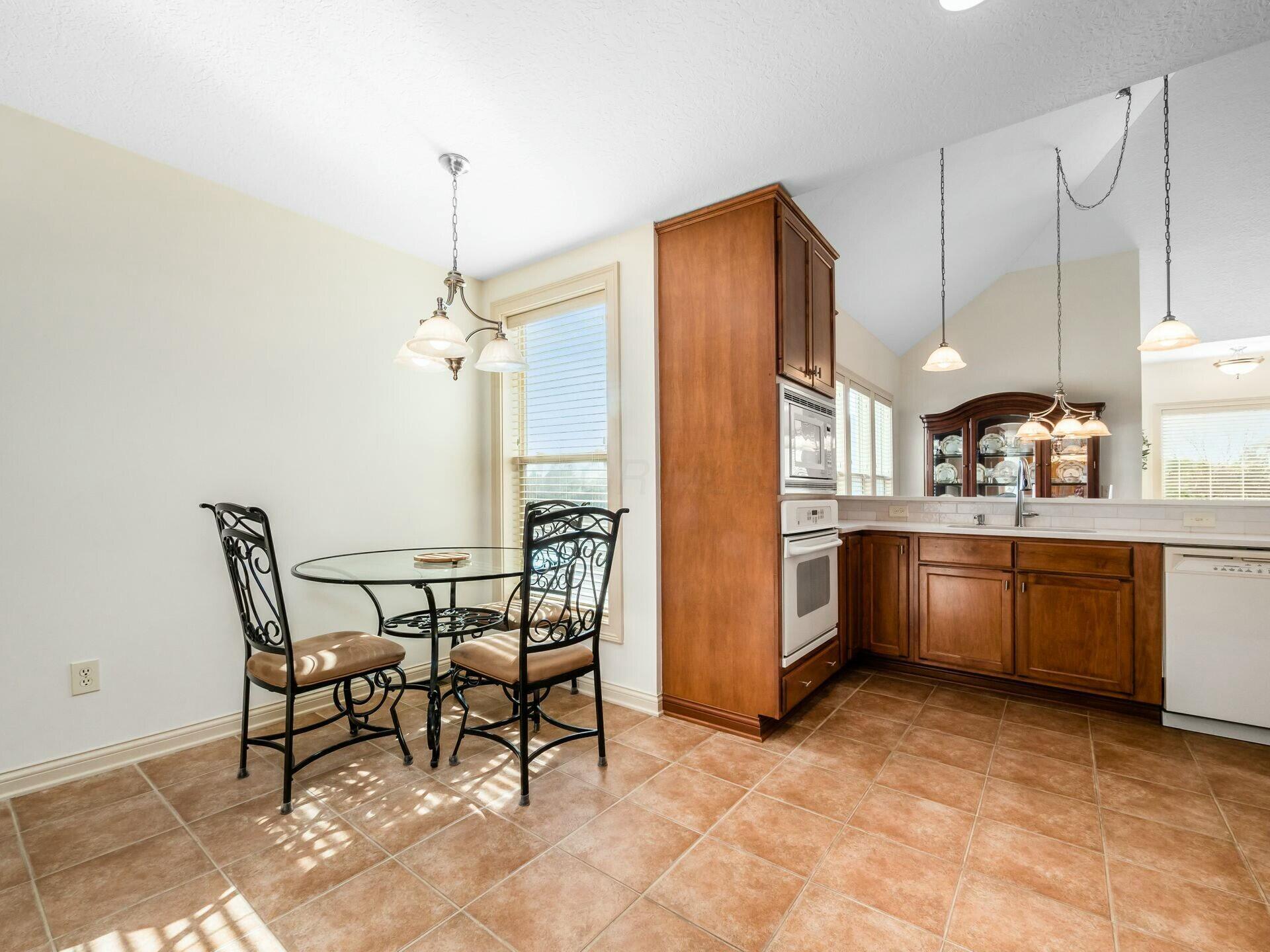 5937 Roundstone Place #7A, Dublin, Ohio image 14