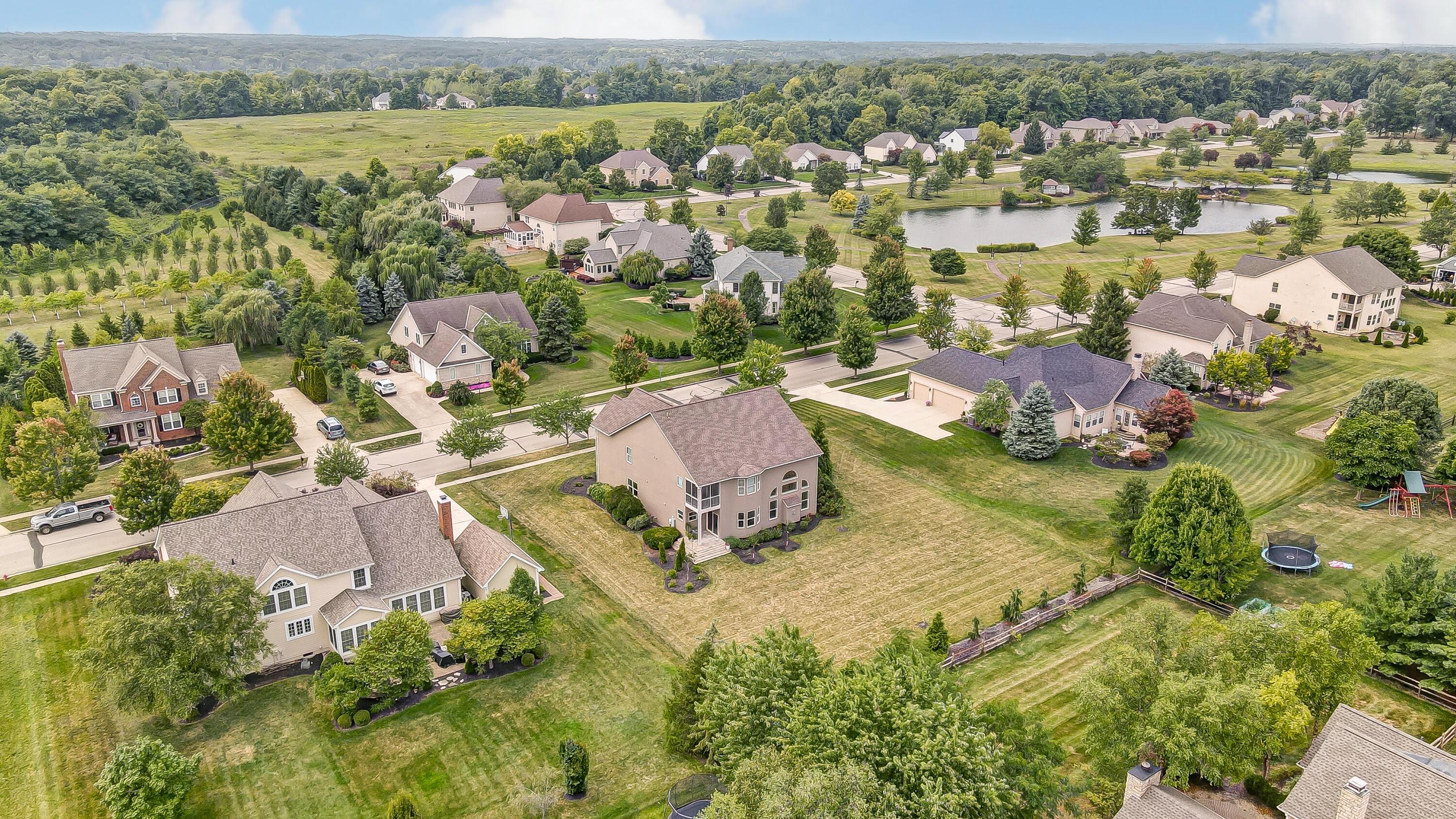 9525 Gibson Drive, Powell, Ohio image 10