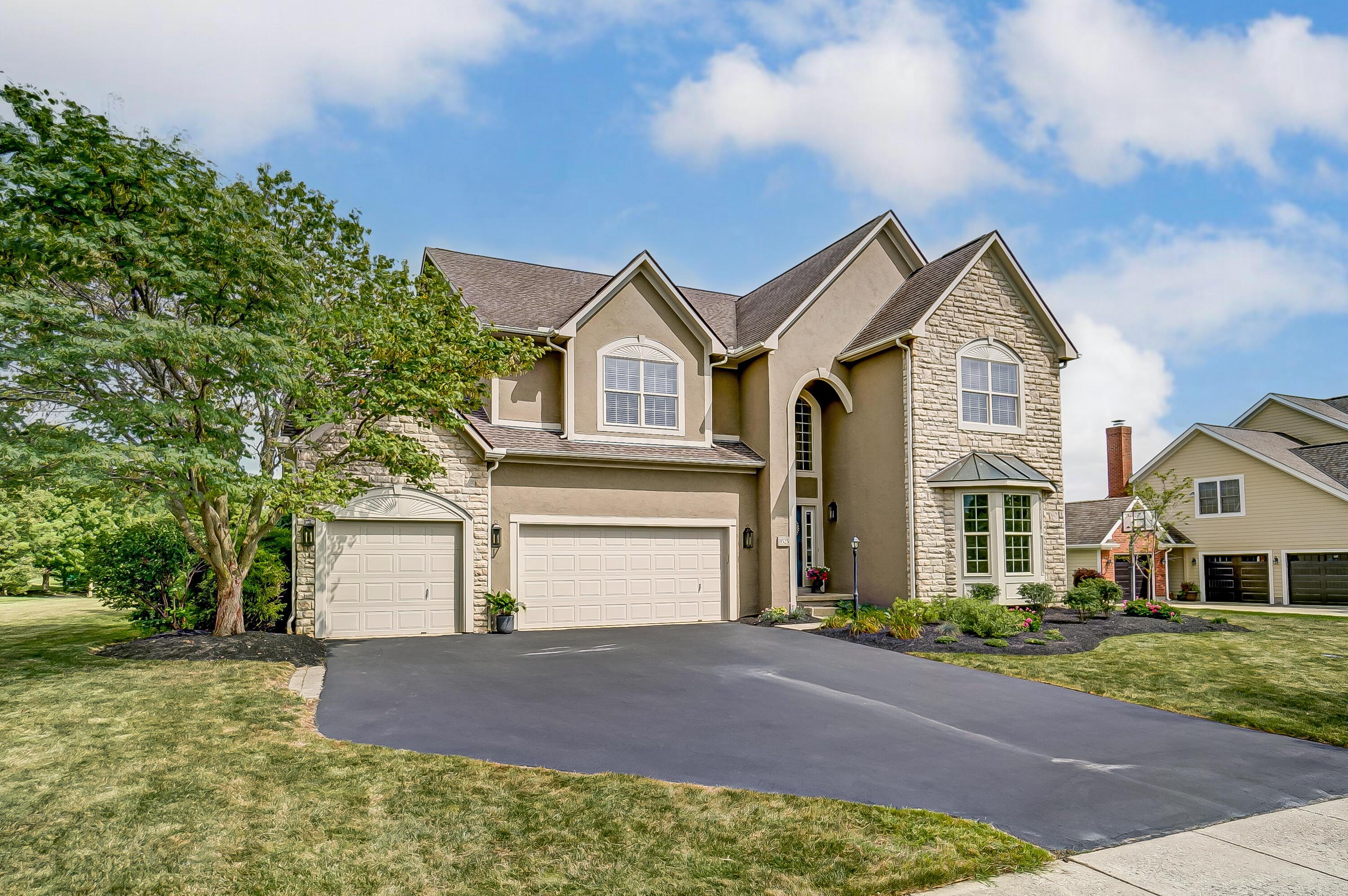 9525 Gibson Drive, Powell, Ohio image 13