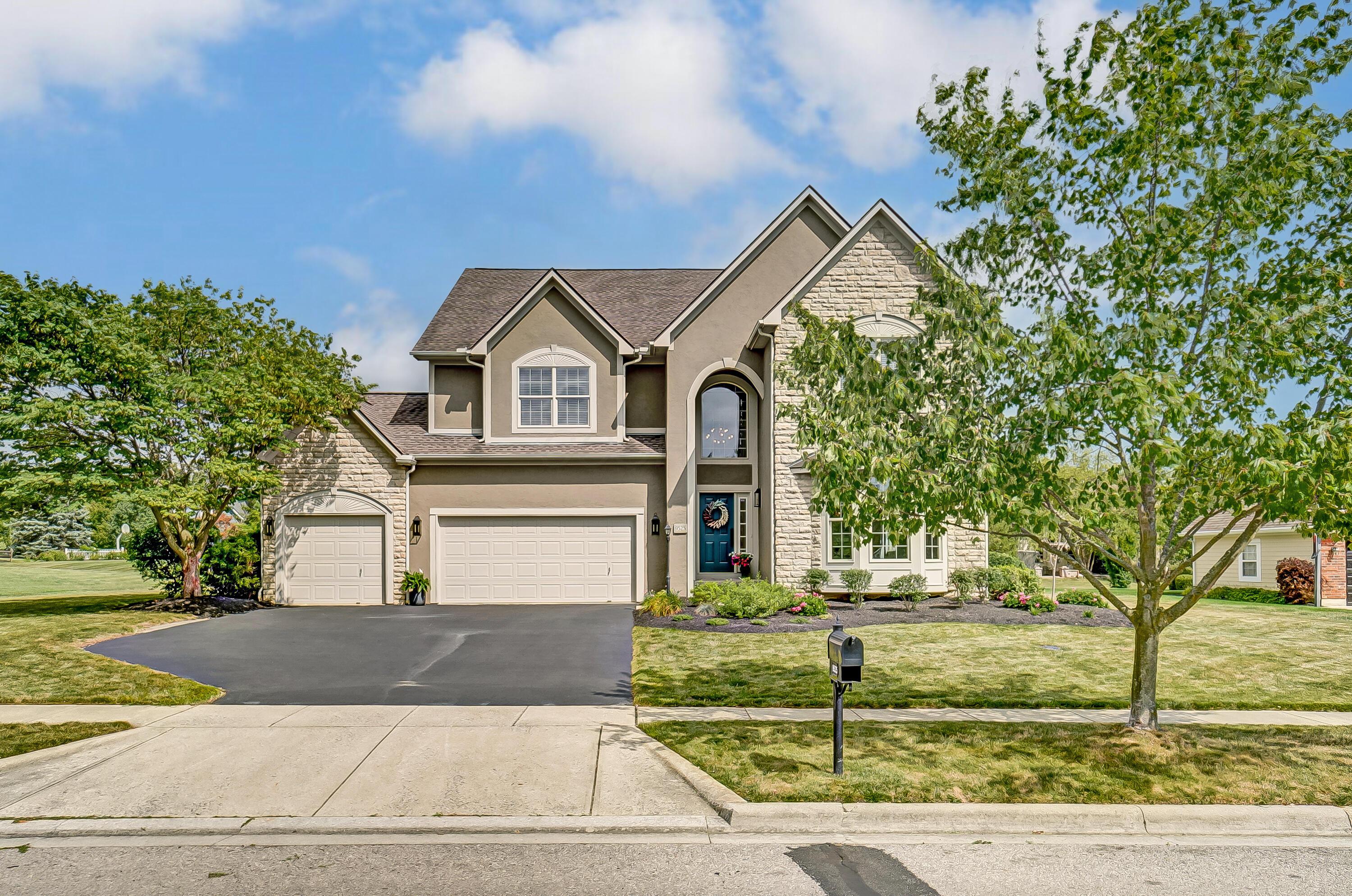 9525 Gibson Drive, Powell, Ohio image 11