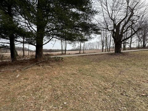 Photo of 0 Van Winkle Road, Frazeysburg, OH 43822 (MLS # 225005261)