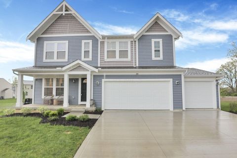 Photo of 400 Waterlily Lane, Pataskala, OH 43062 (MLS # 226013335)