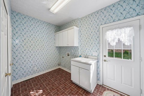 Tiny photo for 107 Blackberry Drive, Hudson, OH 44236 (MLS # 226038743)