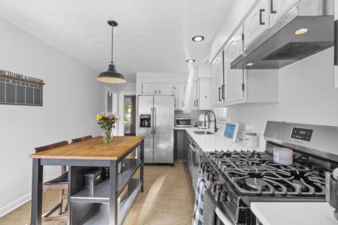 Tiny photo for 45 Tibet Road, Columbus, OH 43202 (MLS # 225040571)