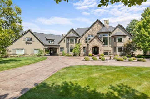 Photo of 7016 Bordeaux Court, Dublin, OH 43016 (MLS # 224017006)